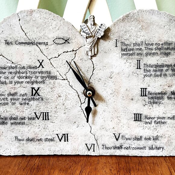 TEN COMANDMENTS JESUS FAUX STONE CLOCK WALL OR STANDING AA BATTERY REQUIRED - Picture 1 of 2